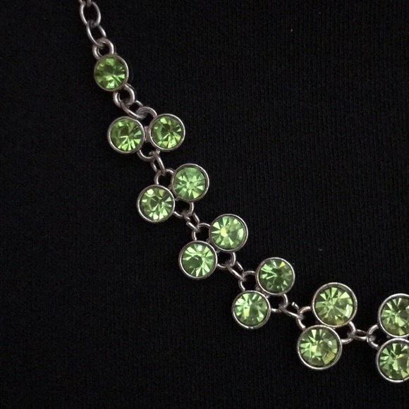 Woman’s necklace - Picture 2 of 4